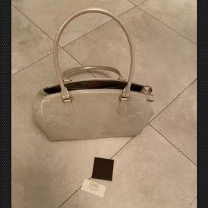 Louis Vuitton white monogram vernis bag